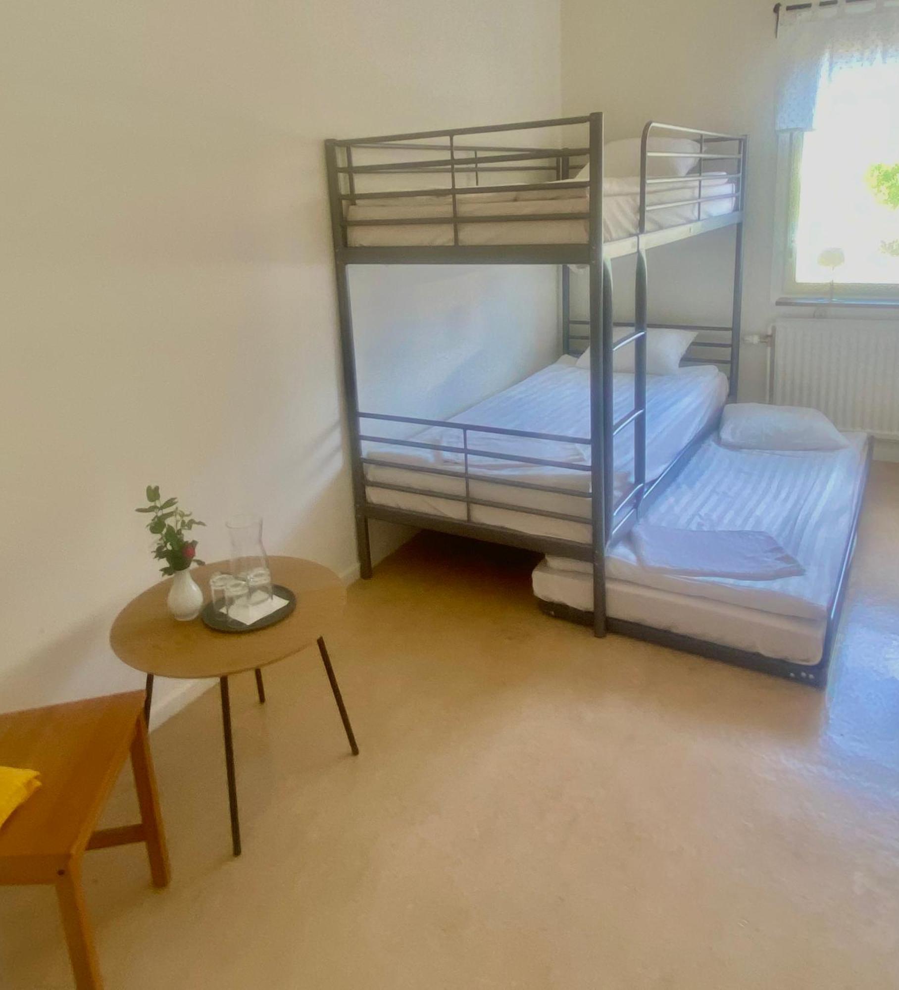 Gullringens Vaerdshus & Hotell Экстерьер фото